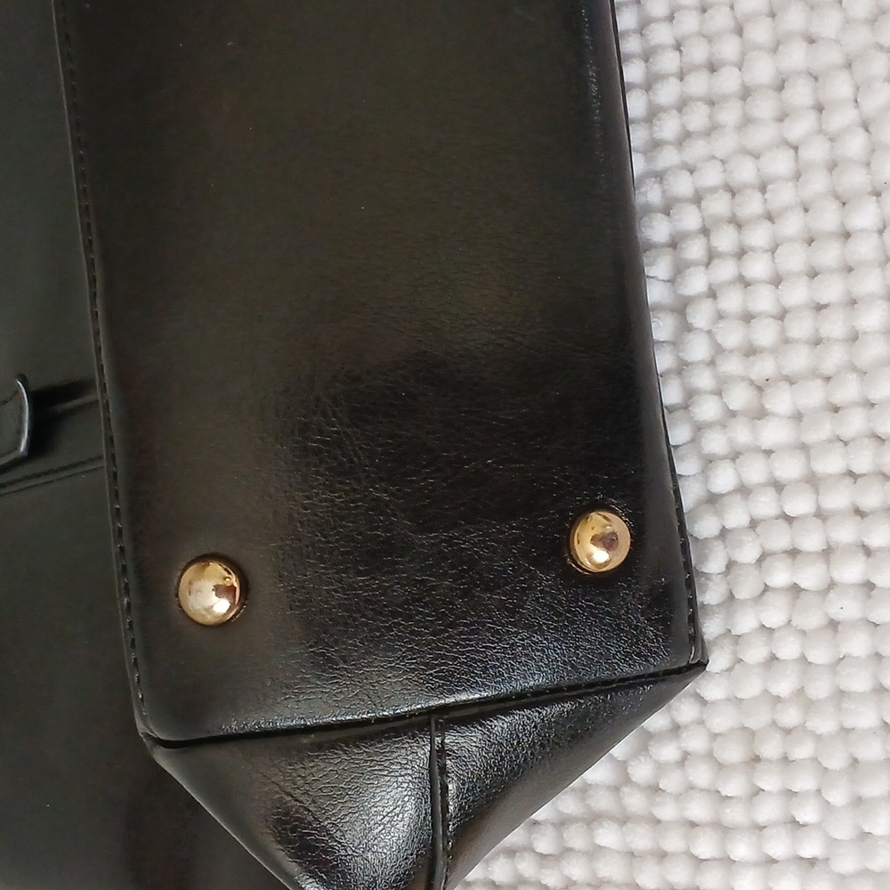 Kattee Leather Tote - Picture 14 of 16